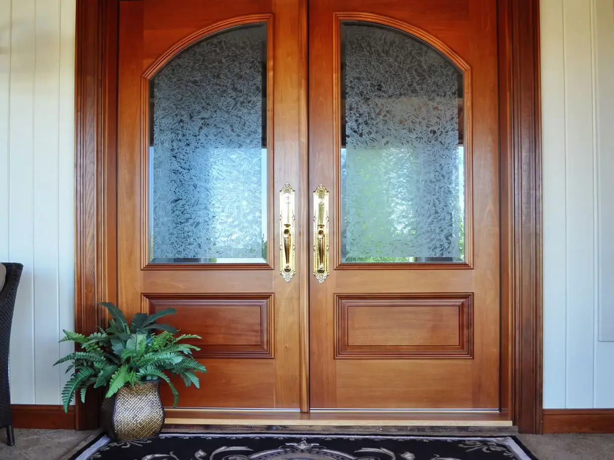 double-glue-chip-glass-doors